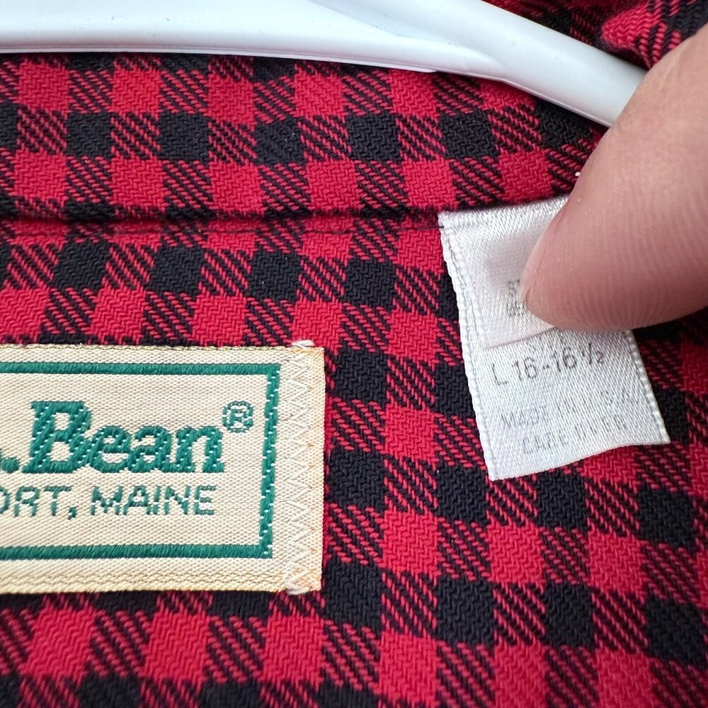 Vintage LL Bean Shirt L Red Buffalo Plaid Flap Pocket Made In USA Button Up - Picture 3 of 9